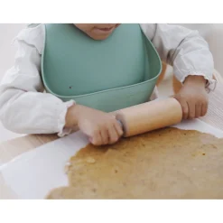 BÉABA Lot de 2 bavoirs silicone Gris clair/Vert sauge< Couverts Vaisselle Et Bavoirs